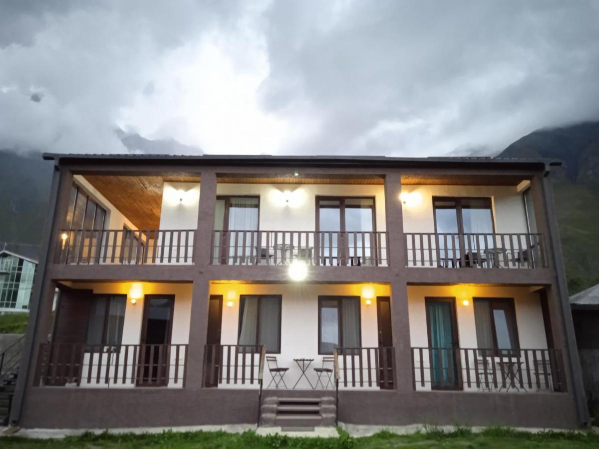 Hotel Elsada Stepancminda Exteriér fotografie