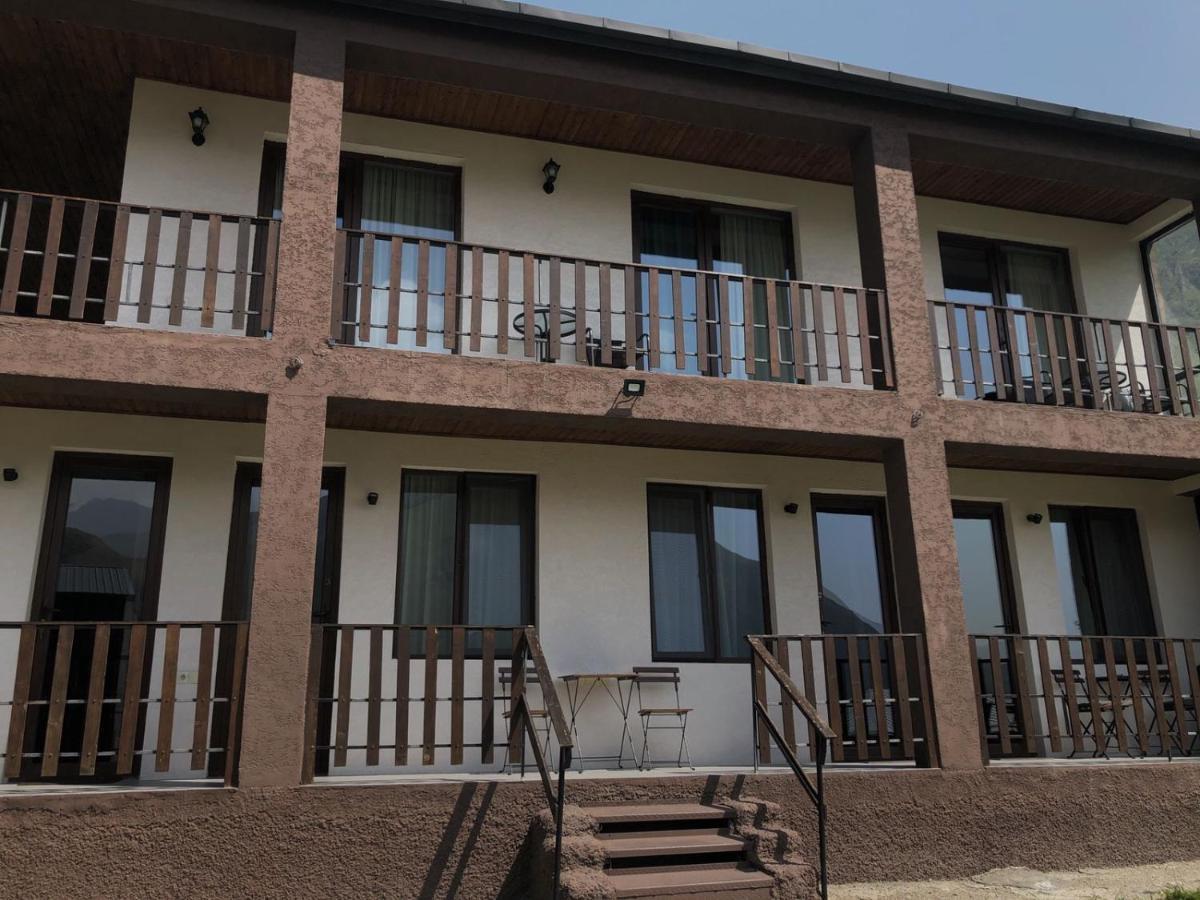 Hotel Elsada Stepancminda Exteriér fotografie