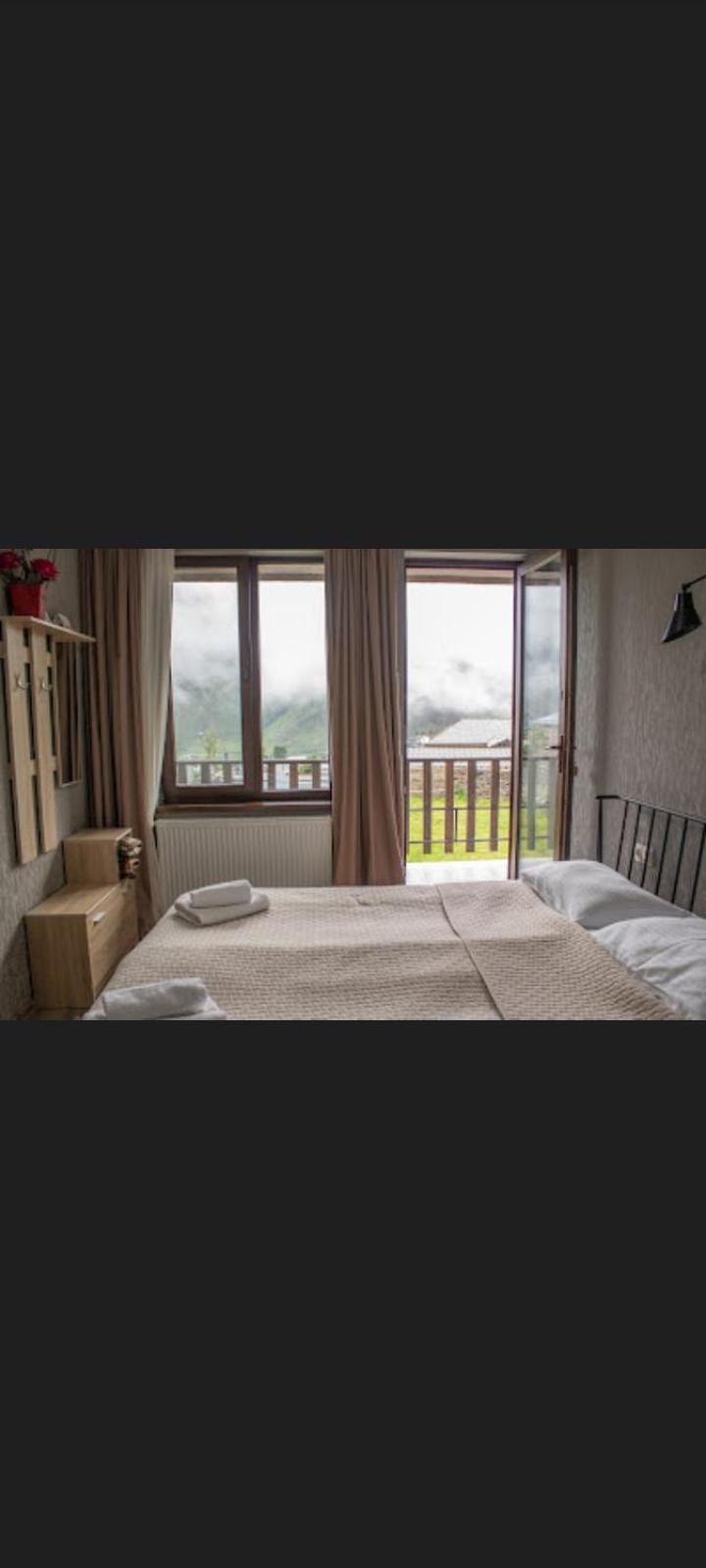 Hotel Elsada Stepancminda Exteriér fotografie